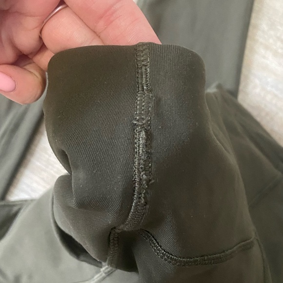 Lulu lemon leggings - Picture 4 of 4